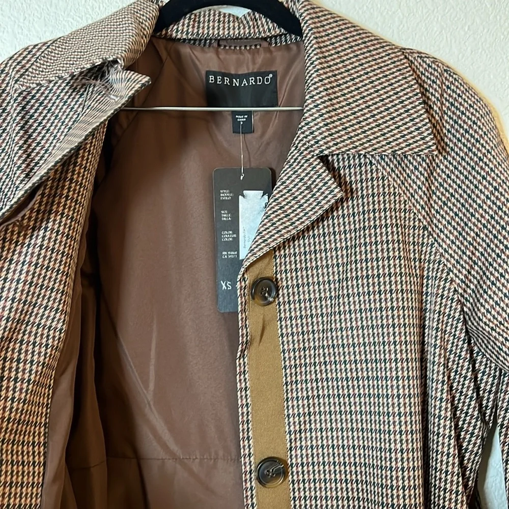 NWT Bernardo Houndstooth Trench Coat with Hidden buttons and belt size Small - Picture 5 of 10